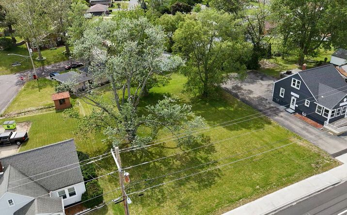 Pictures of Land property located at 0 N. Court St., Pekin, IL 61554 for sales - image #1