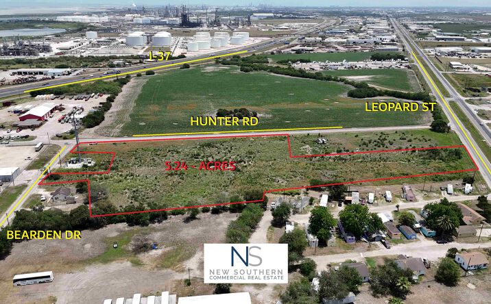 Pictures of Land property located at 7680 Leopard St, Corpus Christi, TX 78409 for sales - image #1