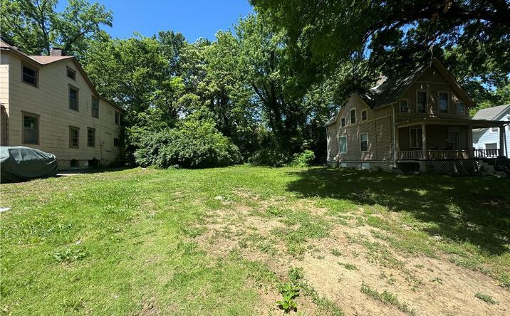 Pictures of Land property located at 2018 Agnes Avenue, Kansas City, MO 64127 for sales - image #1