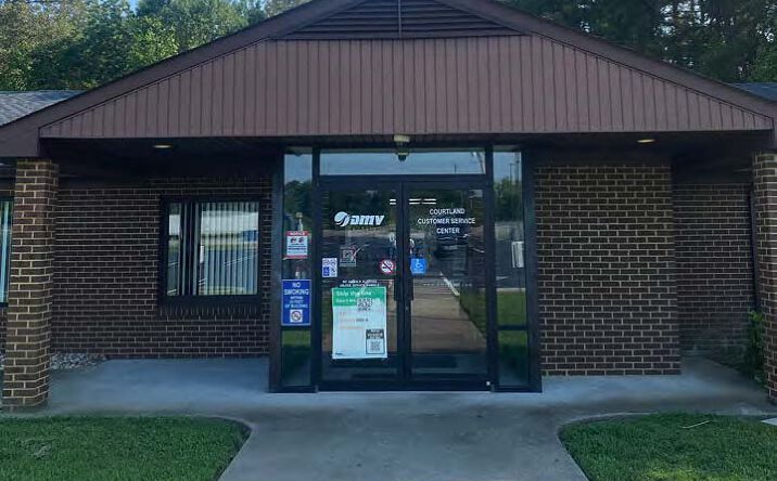 Pictures of Retail property located at 27426 Southampton Pkwy, Courtland, VA 23837 for sales - image #1