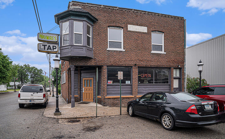 Pictures of Business for Sale, Retail, Hospitality property located at 4 W Davis Street, Hamlet, IN 46532 for sales - image #1