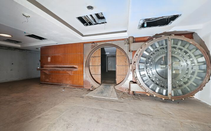 Pictures of Mixed Use, Office, Retail property located at 304 N Broadway, St. Louis, MO 63102 for sales - image #1