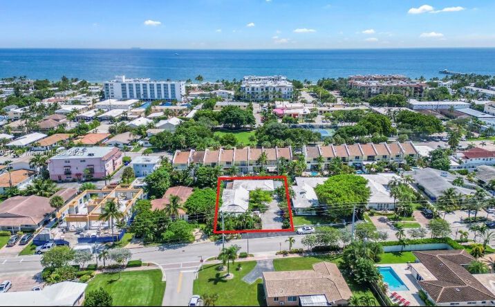 Pictures of Multifamily property located at 4512 Seagrape Dr, Lauderdale By The Sea, FL 33308 for sales - image #1