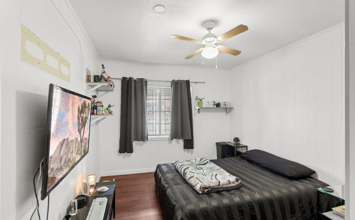 Pictures of Land, Mixed Use, Multifamily, Office, Retail property located at 2124 W Manchester, Los Angeles, CA 90047 for sales - image #1