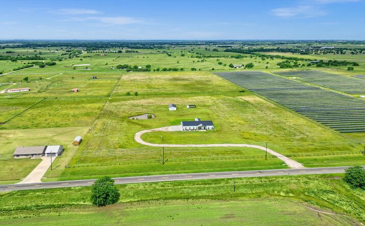 Pictures of Land property located at 4153 FM 901, Whitesboro, TX 76273 for sales - image #1