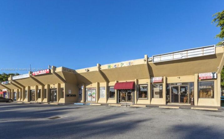 Pictures of Industrial property located at 3960 W 16th Ave # 204, Hialeah, FL 33012 for sales - image #1