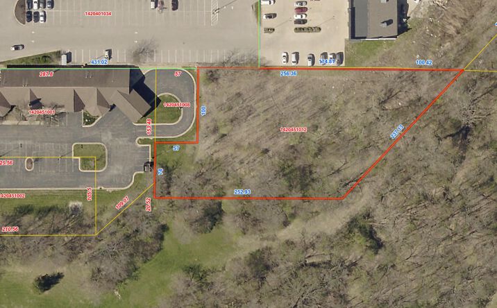 Pictures of Land property located at 4600 N University St, Peoria, IL 61614 for sales - image #1