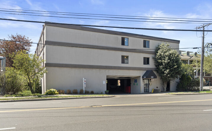image of property at 289 MAIN AVE Norwalk CT 06851-6157