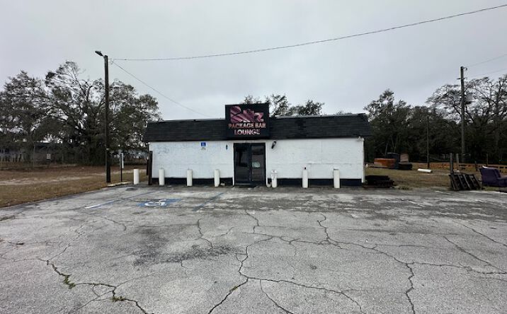 Pictures of Mixed Use property located at 20741, Dade City, FL 33523 for sales - image #1