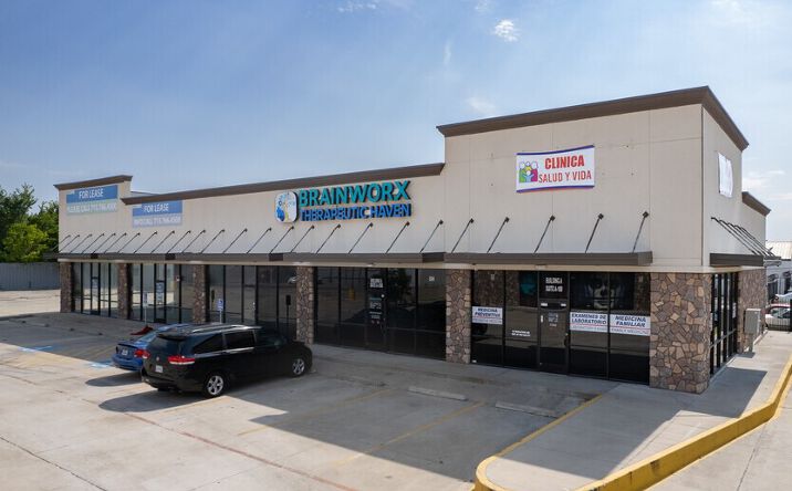 Pictures of Mixed Use, Office, Retail, Special Purpose property located at 920 Little York Rd, Houston, TX 77076 for sales - image #1