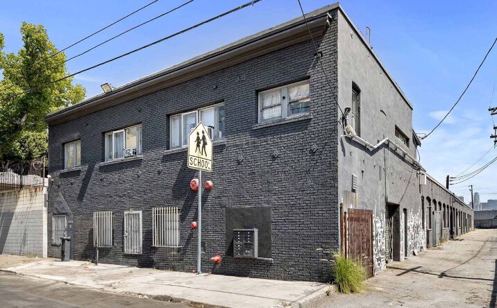 Pictures of Industrial property located at 119 W 36th Pl, Los Angeles, CA 90007, 118 W 36th St, Los Angeles, CA 90007 for sales - image #1