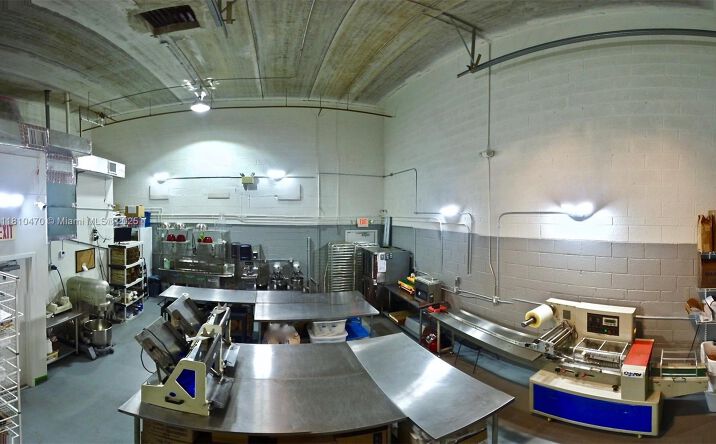Pictures of Business for Sale, Retail, Industrial property located at 1365 NW 98th Ct, Doral, FL 33172 for sales - image #1