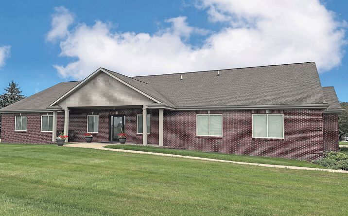 Pictures of Office property located at 1503 Glastonbury Dr, Saint Johns, MI 48879 for sales - image #1
