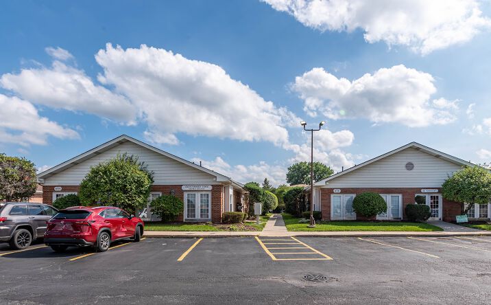 Pictures of Office property located at 4701 W Midlothian Turnpike, Crestwood, IL 60445 for sales - image #1