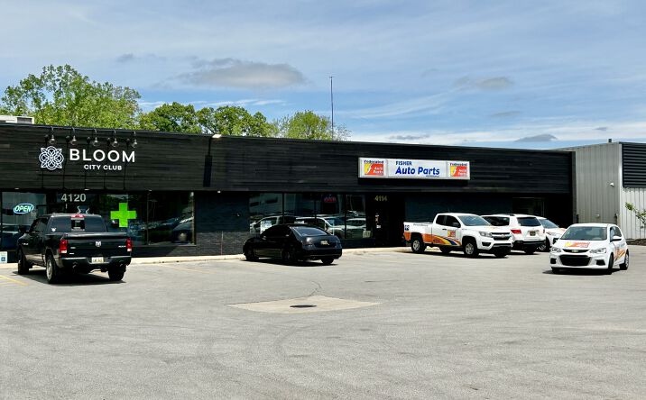 Pictures of Retail property located at 4114 Stadium Dr, Kalamazoo, MI 49006 for sales - image #1