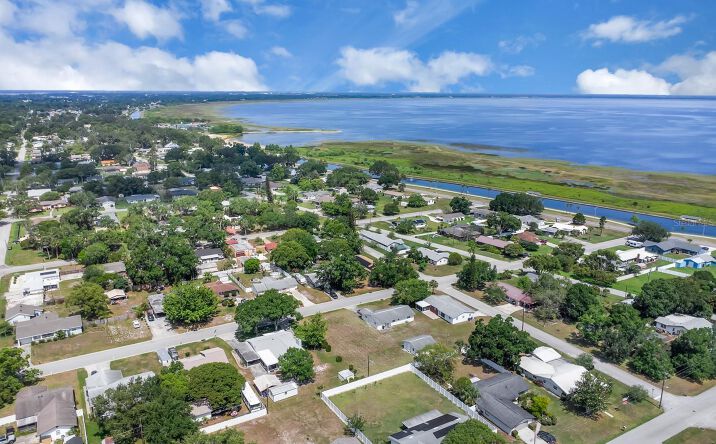 Pictures of Land property located at Delaware Avenue, St Cloud, FL 34769 for sales - image #1