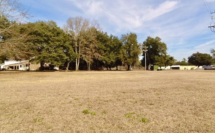 Pictures of Multifamily, Industrial, Mixed Use, Retail property located at 1478 US-52, Moncks Corner, SC 29461 for sales - image #1