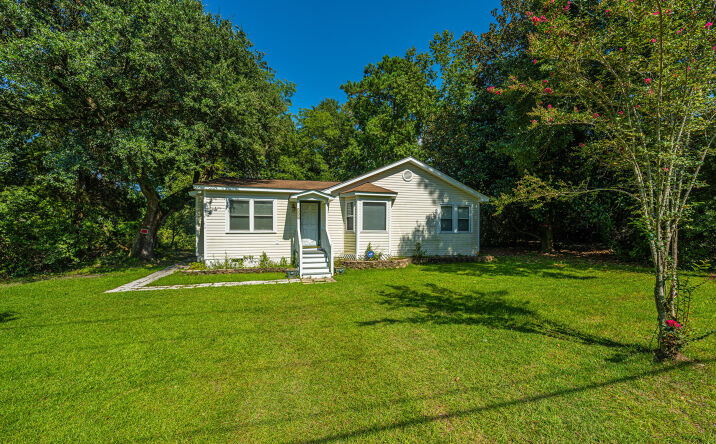 Pictures of Land property located at 716 Orleans Road, Charleston, SC 29407 for sales - image #1