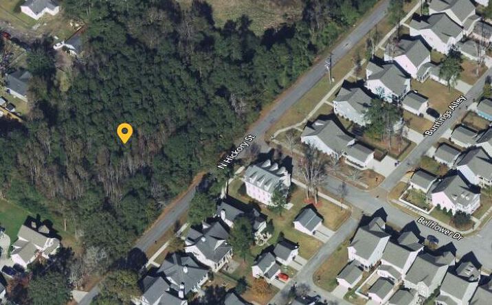 Pictures of Land property located at 0 N Hickory Street, Summerville, SC 29483 for sales - image #1
