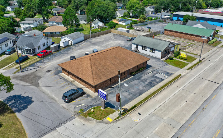 Pictures of Mixed Use, Office, Retail property located at 3835 Rivers Avenue, North Charleston, SC 29405 for sales - image #1
