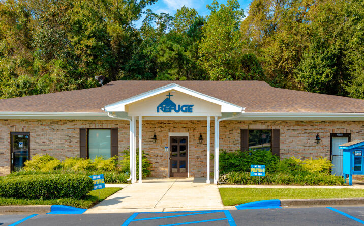 Pictures of Office, Mixed Use property located at 203 Eddie Chasteen Drive, Walterboro, SC 29488 for sales - image #1