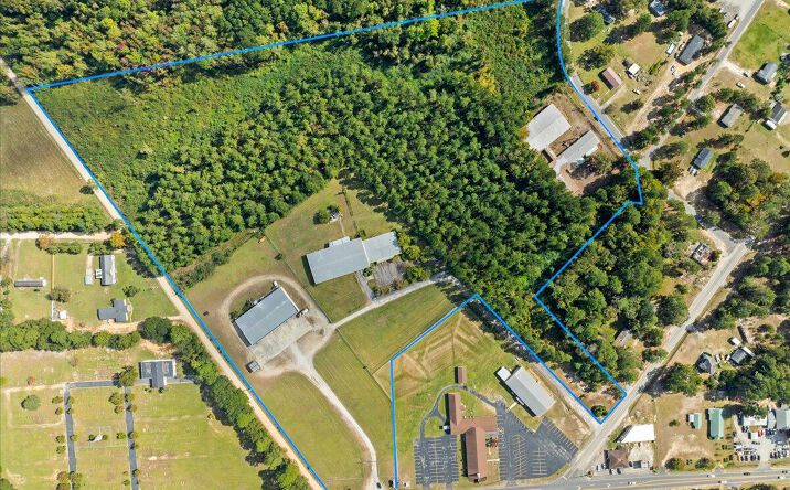 Pictures of Industrial property located at 2420 U.S.-301, Dillon, SC 29536 for sales - image #1