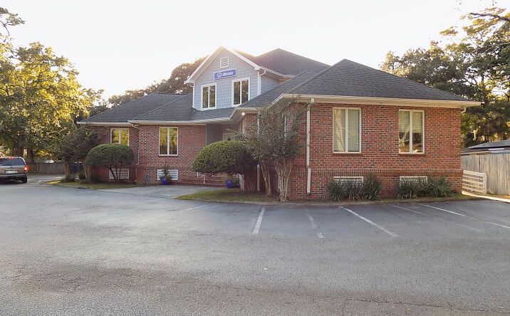 Pictures of Office, Multifamily property located at 571 Folly Road, Charleston, SC 29412 for sales - image #1