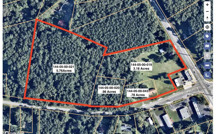 Pictures of Land property located at 639 Orangeburg Road, Summerville, SC 29483 for sales - image #1