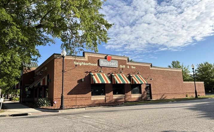 Pictures of Retail property located at 203 S Fifth Street, Hartsville, SC 29550 for sales - image #1