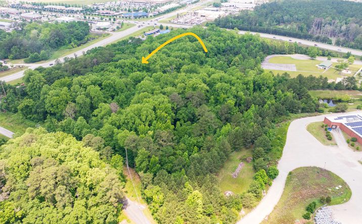 Pictures of Land property located at 605 E Killian Rd, Columbia, SC 29229 for sales - image #1