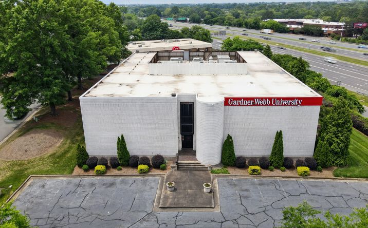 Pictures of Mixed Use, Office property located at 8030 Arrowridge Blvd, Charlotte, NC 28273 for sales - image #1
