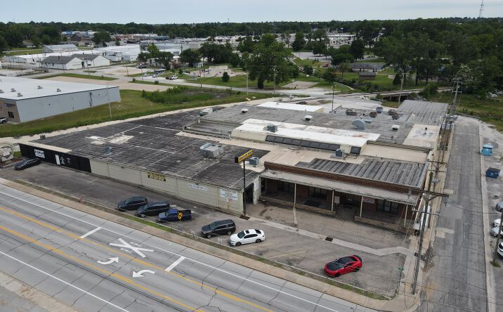 Pictures of Industrial, Mixed Use, Office property located at 902 E 4th St, Joplin, MO 64801 for sales - image #1