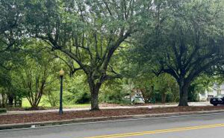 Pictures of Land property located at Xx Hampton Avenue, Aiken, SC 29801 for sales - image #1