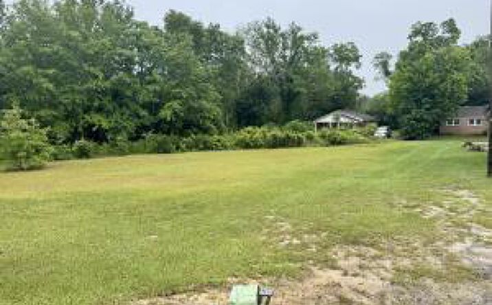 Pictures of Land property located at 000 Hampton Avenue, Aiken, SC 29801 for sales - image #1