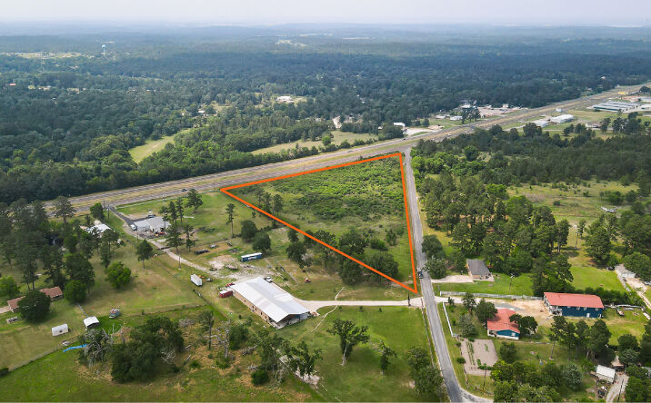 Pictures of Land property located at 3084 TX-19, Huntsville, TX 77320 for sales - image #1