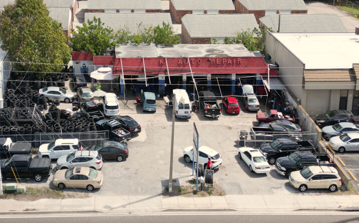 Pictures of Business for Sale, Retail property located at 1371 S Missouri Ave, Clearwater, FL 33756 for sales - image #1