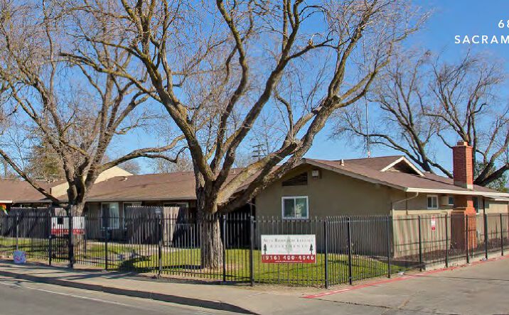 Pictures of Multifamily property located at 6815 24th St, Sacramento, CA 95822 for sales - image #1
