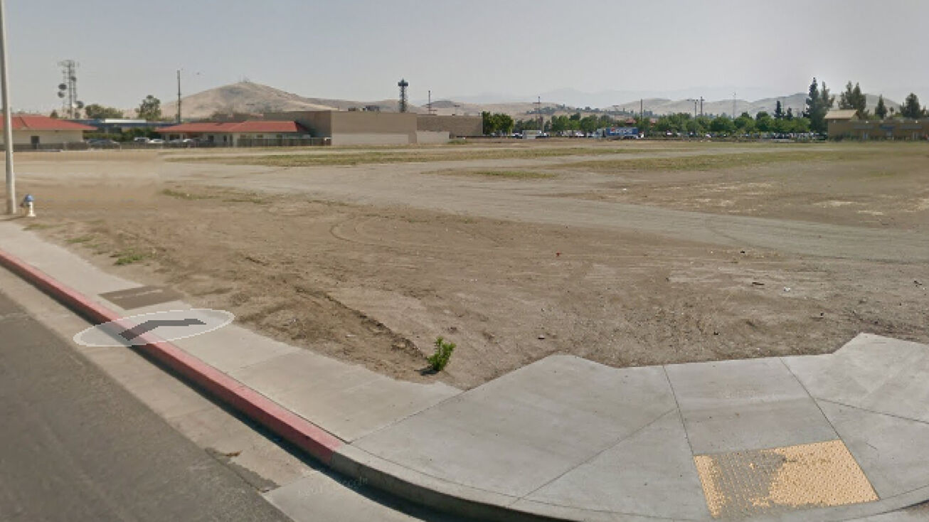 700 N Prospect St, Porterville, CA 93257