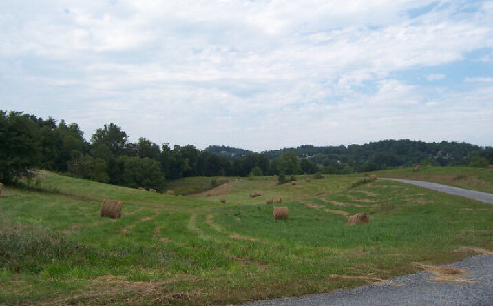 Pictures of Land, Multifamily property located at 0 Lake Pointe Drive, Abingdon, VA 24211 for sales - image #1