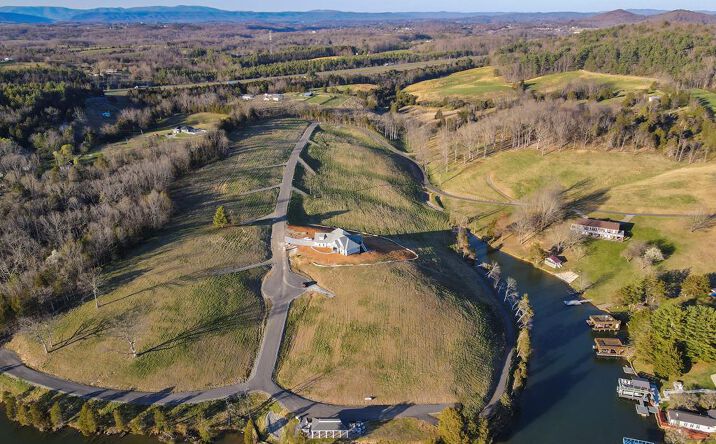 Pictures of Land property located at LOT 15 Tanager Cove, Dublin, VA 24084 for sales - image #1