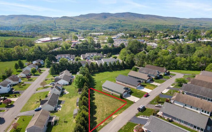 Pictures of Land, Multifamily property located at TBD College Park Drive, Wytheville, VA 24382 for sales - image #1