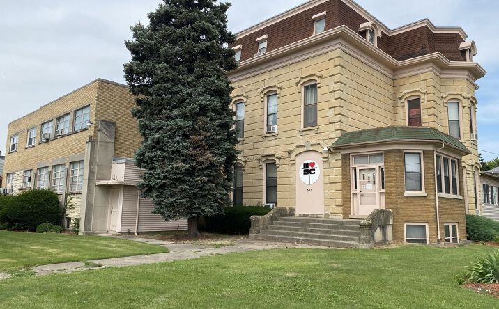 Pictures of Hospitality property located at 305 S Lake Street, Aurora, IL 60506 for sales - image #1