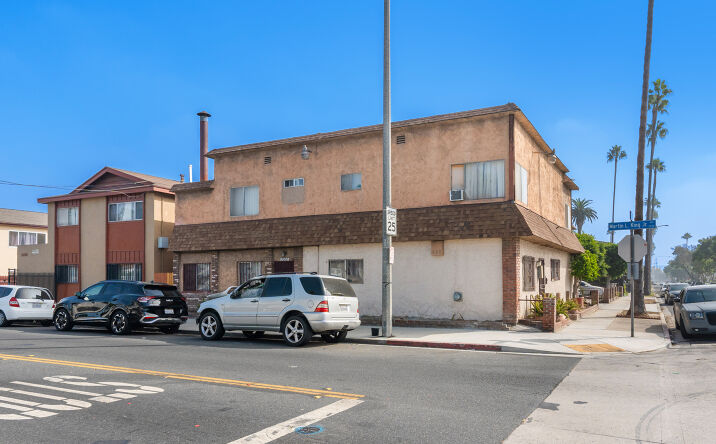 Pictures of Multifamily property located at 1001-1015 E 20th St, Long Beach, CA 90806 for sales - image #1