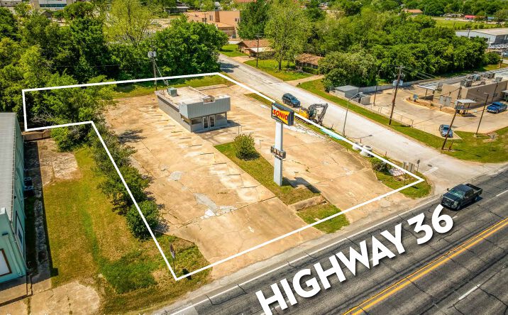 Pictures of Hospitality, Office, Retail property located at 310 TX-36, Caldwell, TX 77836 for sales - image #1