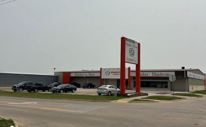 Pictures of Industrial, Office, Business for Sale, Retail property located at 110 W Madison Street, Marshalltown, IA 50158 for sales - image #1