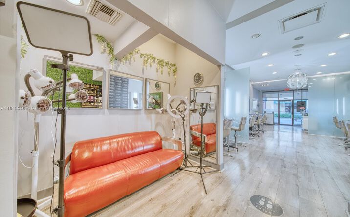 Pictures of Business for Sale, Retail, Office property located at Full Service Beauty Salon On Sunset Dr & 57th Ave, Coral Gables, FL 33143 for sales - image #1