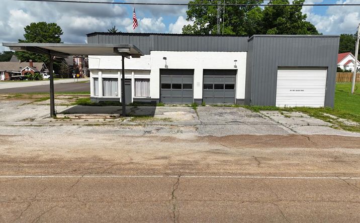 Pictures of Retail, Industrial property located at 103 Trenton Street, Rutherford, TN 38369 for sales - image #1