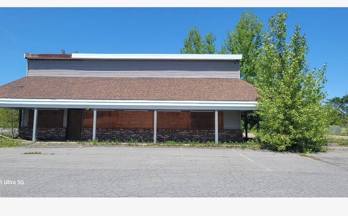 Pictures of Retail property located at 82 Champlain Street, Rouses Point, NY 12979 for sales - image #1
