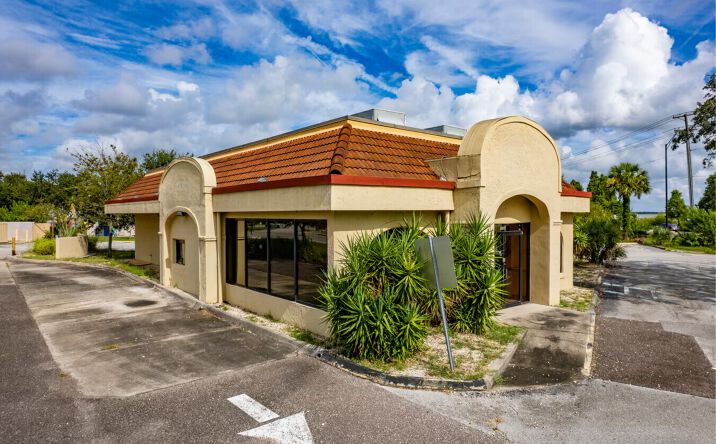 Pictures of Retail property located at 1855 E Memorial Blvd, Lakeland, FL 33801 for sales - image #1