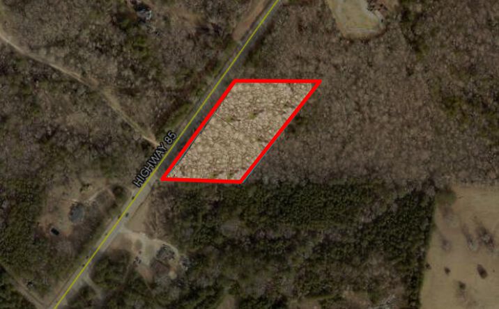 Pictures of Land property located at 0 Hwy 85, Senoia, GA 30276 for sales - image #1
